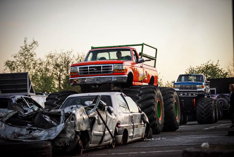 Monster Truck Paris, Hells Drivers Île-de-France, spectacle cascades Paris, Danglade Show 2026, sortie famille Val-d'Oise