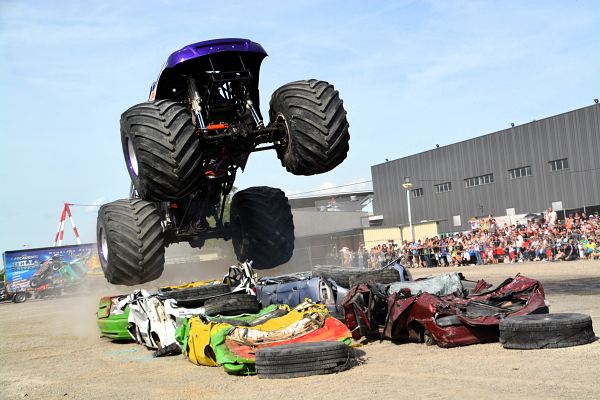 spectacle monster truck autour de moi, spectacle monster truck france, monster truck 2026, show monster truck, spectacle cascade voiture